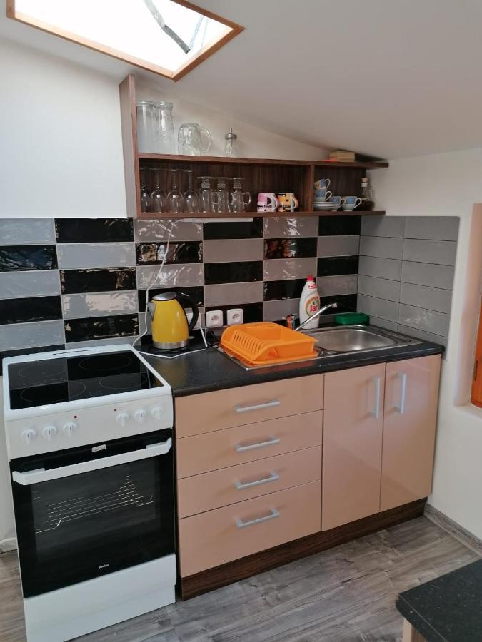Holiday home Se Zahradou Pro Dve Osoby V Turisticky Oblibene Lokalite